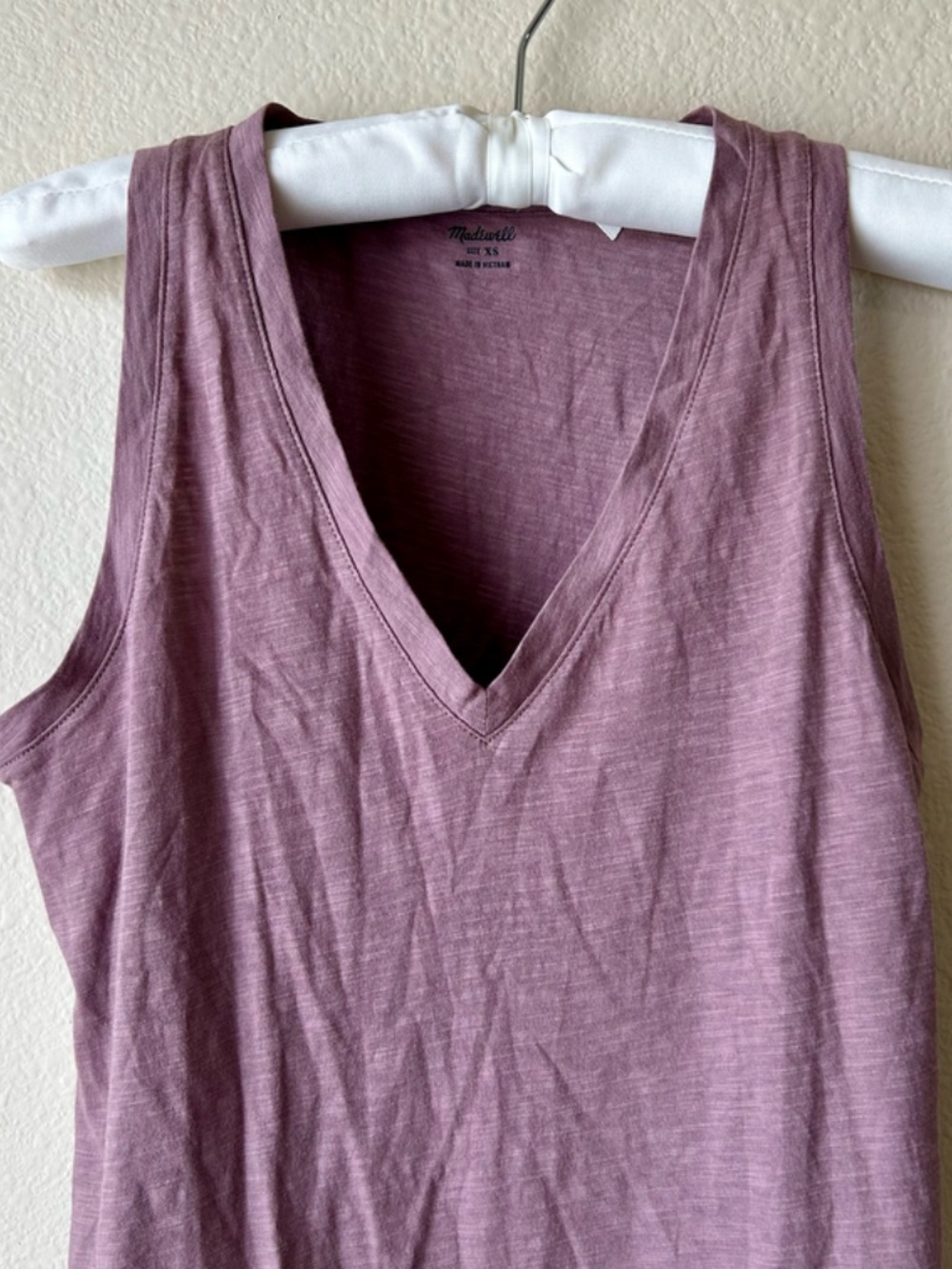 Madewell Whisper Cotton Vneck Tank Top Weathered Fig XSmall NWT NEW - Picture 3 of 10